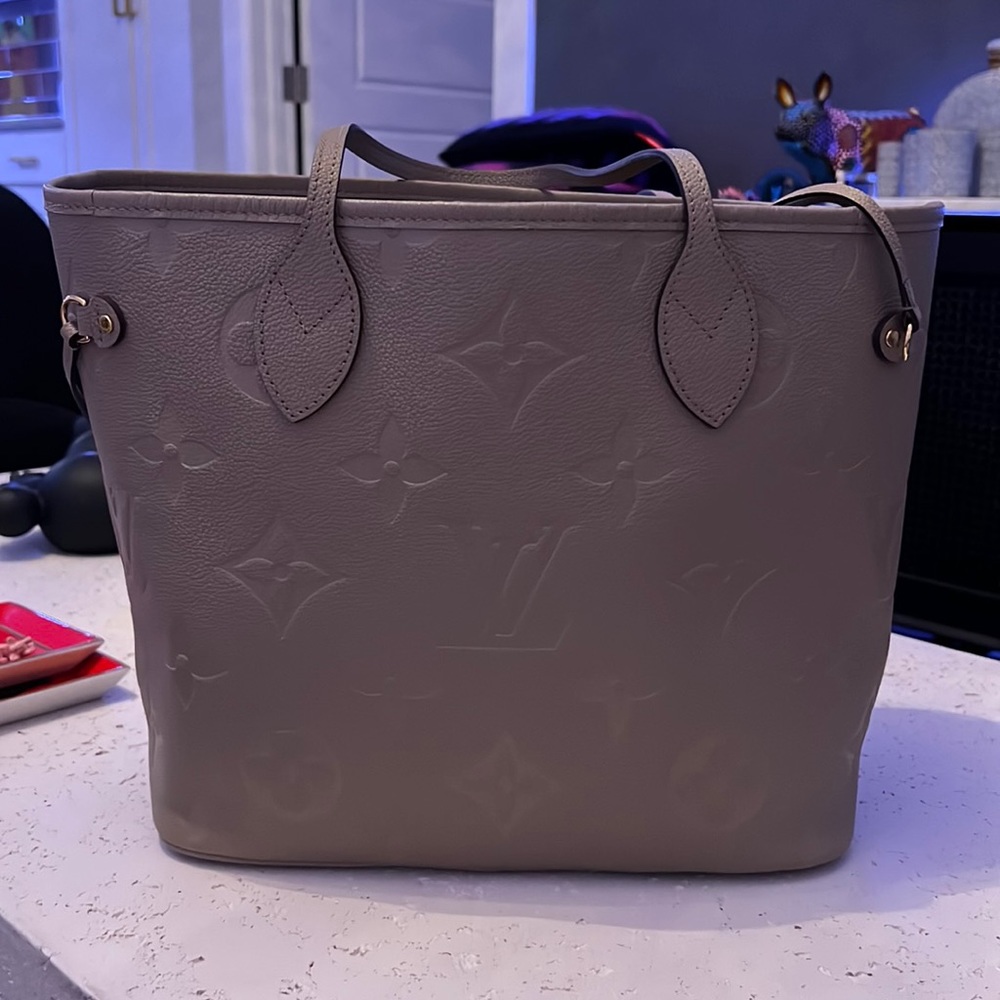 Louis Vuitton Neverfull MM Turtledove
